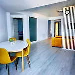 Beachfront Mla Boutique - White Titanic Năvodari