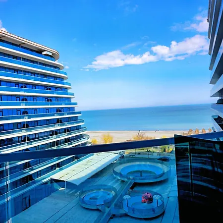 Beachfront Mla Boutique - White Titanic * Năvodari